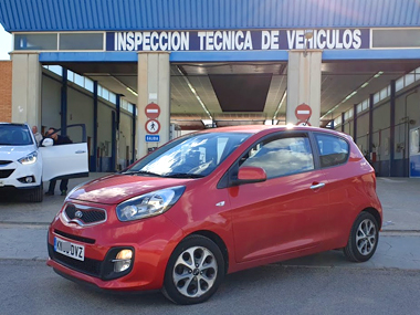Kia Picanto passes ITV import test first time in Murcia Kia Picanto outside ITV station